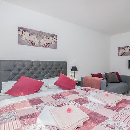 Elle Luxury Apartments Vantačići Malinska Extérieur photo