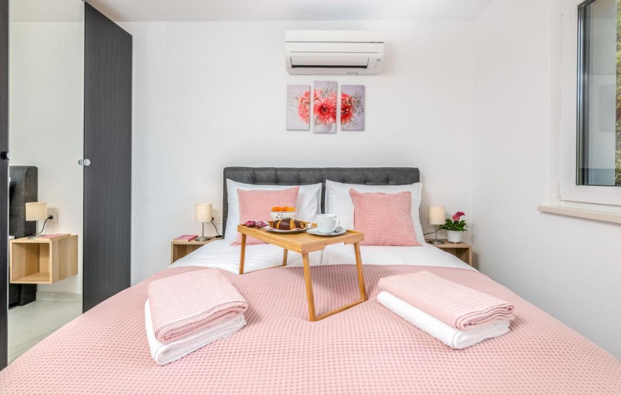 Elle Luxury Apartments Vantačići Malinska Extérieur photo