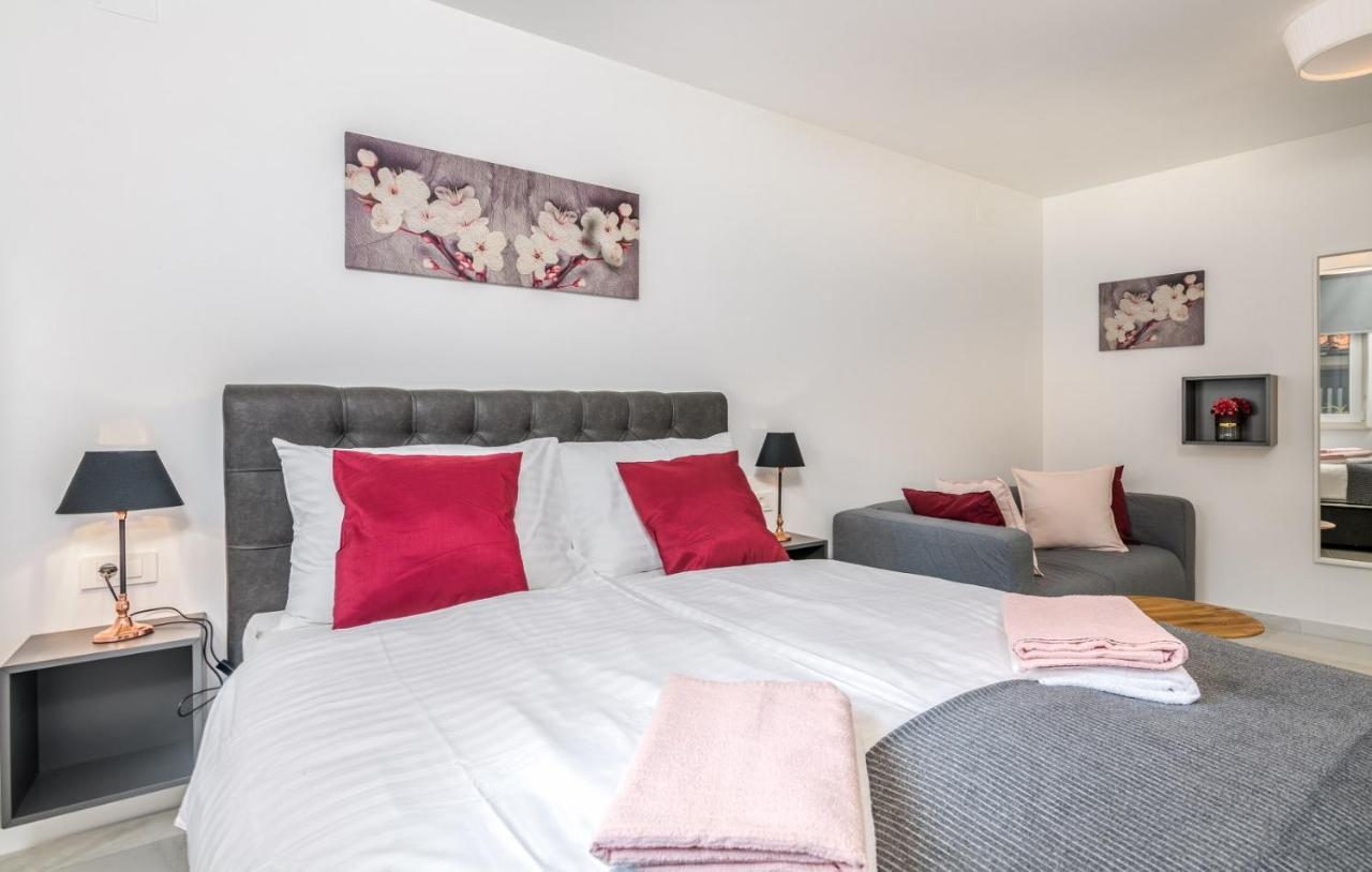 Elle Luxury Apartments Vantačići Malinska Extérieur photo