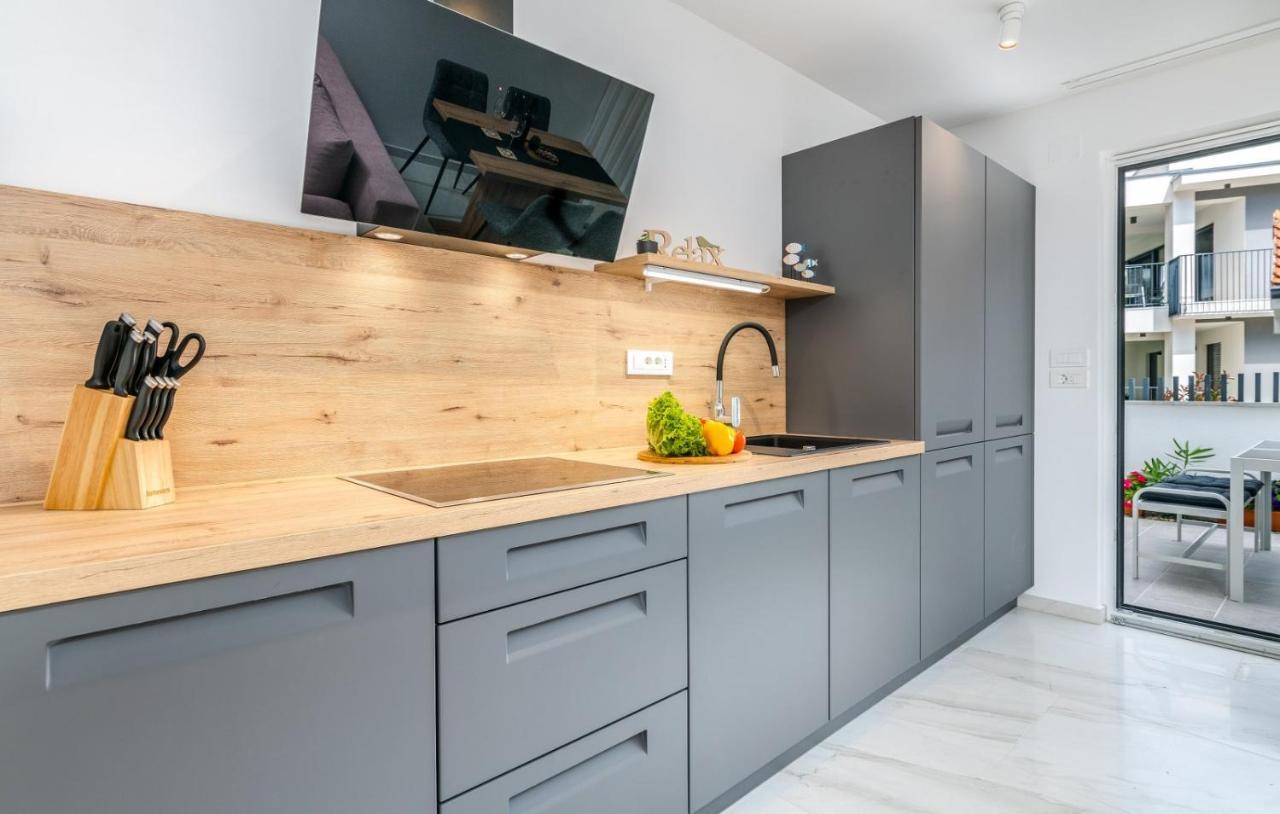 Elle Luxury Apartments Vantačići Malinska Extérieur photo