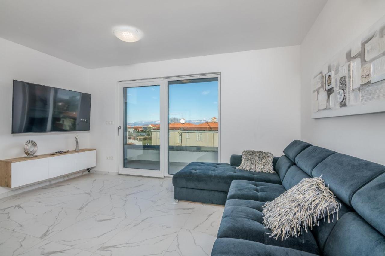 Elle Luxury Apartments Vantačići Malinska Extérieur photo