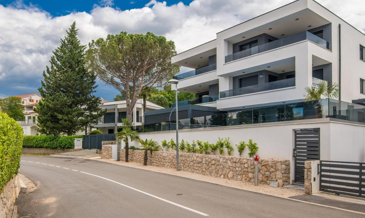Elle Luxury Apartments Vantačići Malinska Extérieur photo