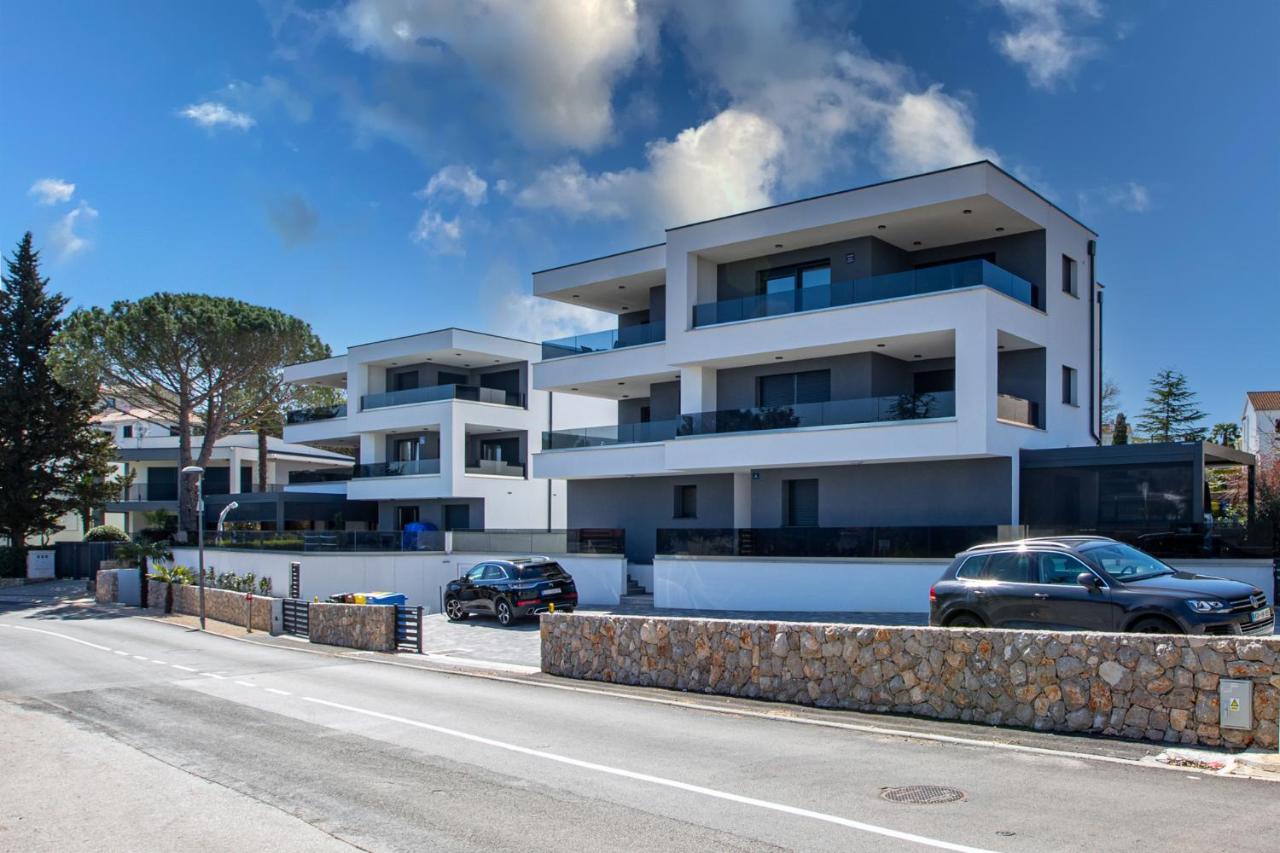 Elle Luxury Apartments Vantačići Malinska Extérieur photo