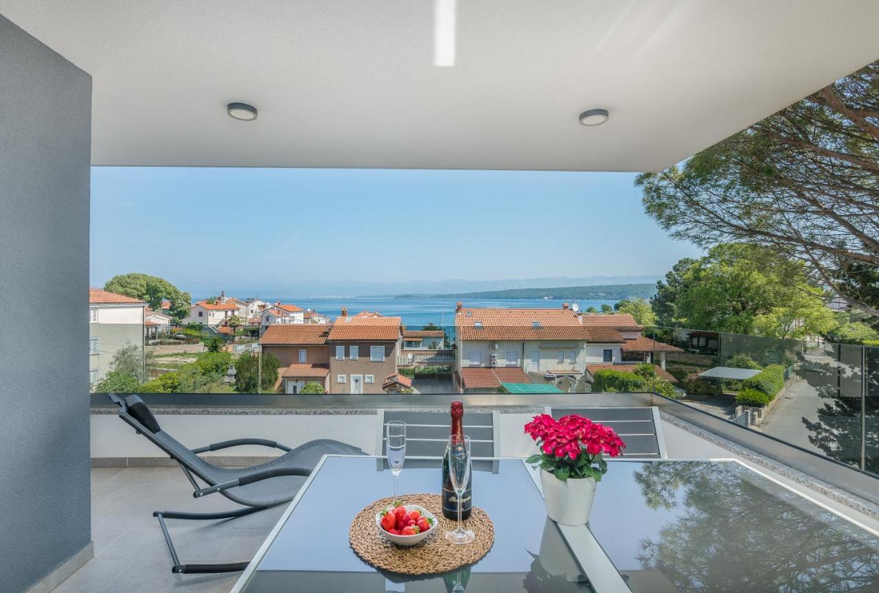 Elle Luxury Apartments Vantačići Malinska Extérieur photo