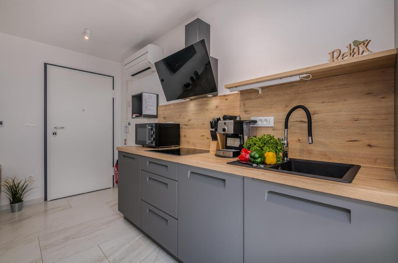 Elle Luxury Apartments Vantačići Malinska Extérieur photo